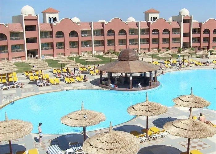 Üdülőközpont Tirana Aqua Park 4*