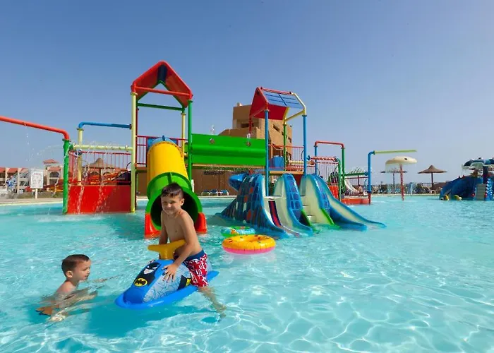 Tirana Aqua Park Resort 4*