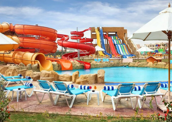 Üdülőközpont Tirana Aqua Park 4*